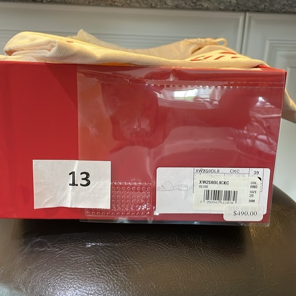 Valentino Garavani Atelier 03 Rose Edition embossed rubber slides Black 39 - Picture 2 of 6